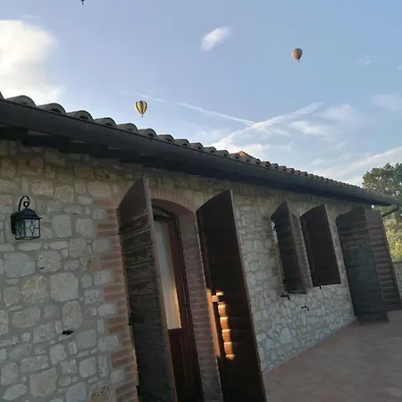 Casale Il Volo Delle Poiane Alojamento de Acomodação e Pequeno-almoço *